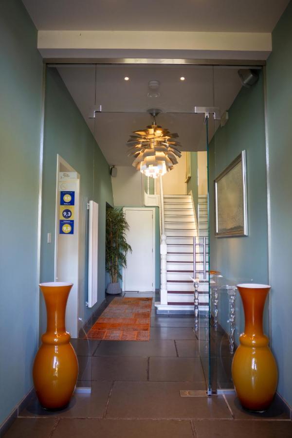 Couette-café Saint-georges -located In The Centre Of Bruges- 5*