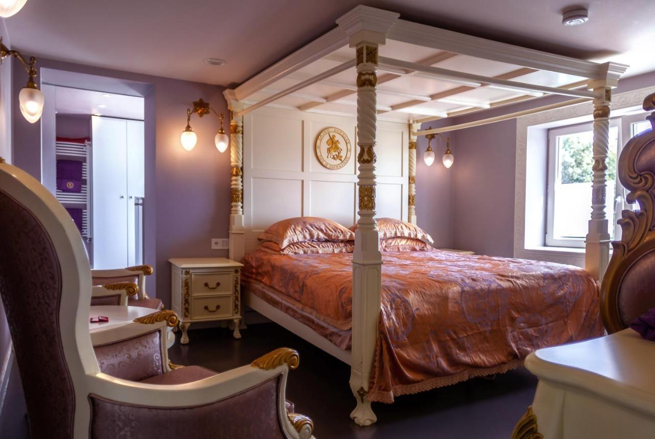 Couette-café Saint-georges -located In The Centre Of Bruges- 5*