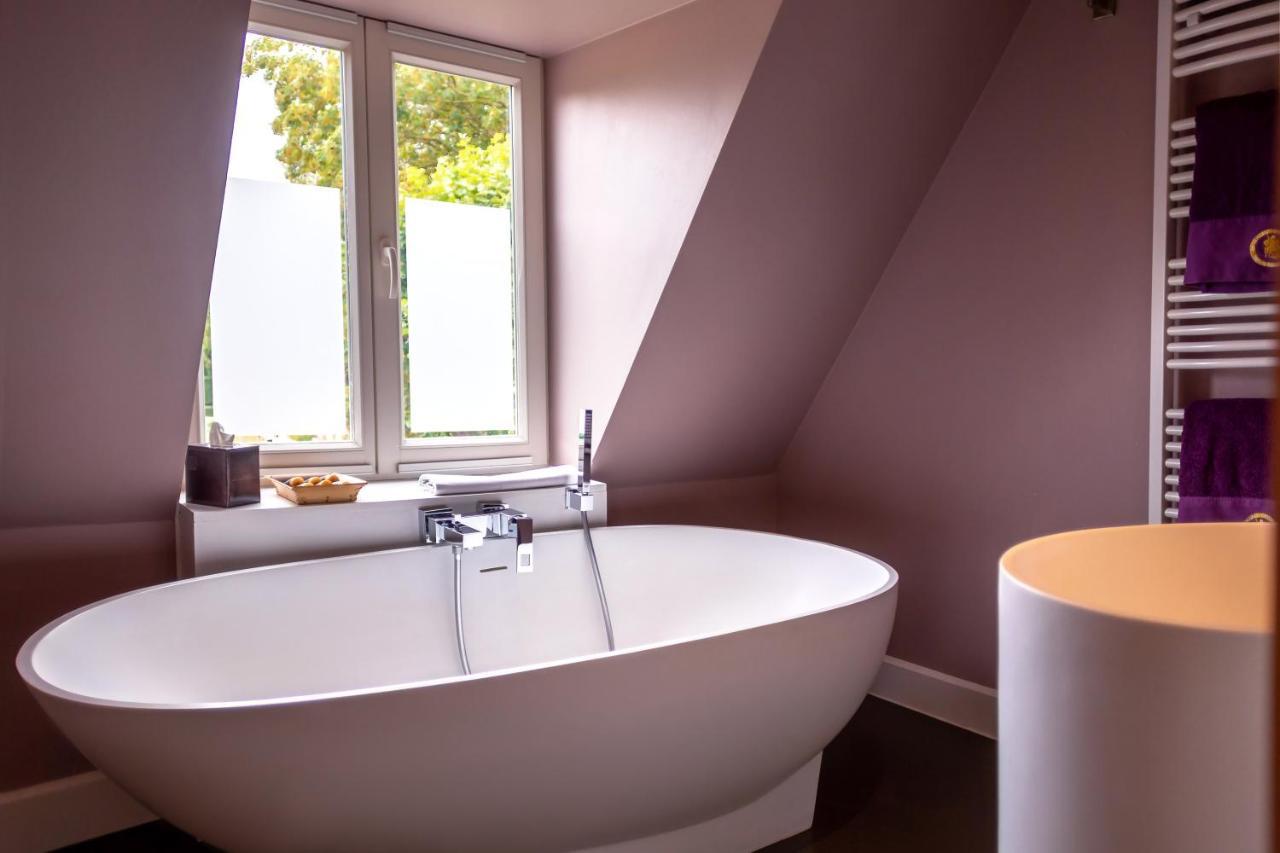 Saint-georges -located In The Centre Of Bruges-